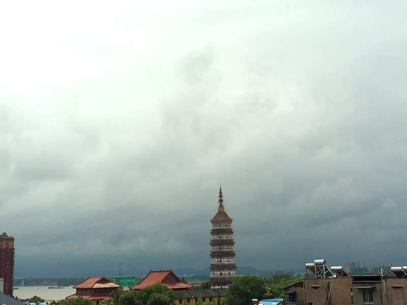 P30608-104943_.jpg