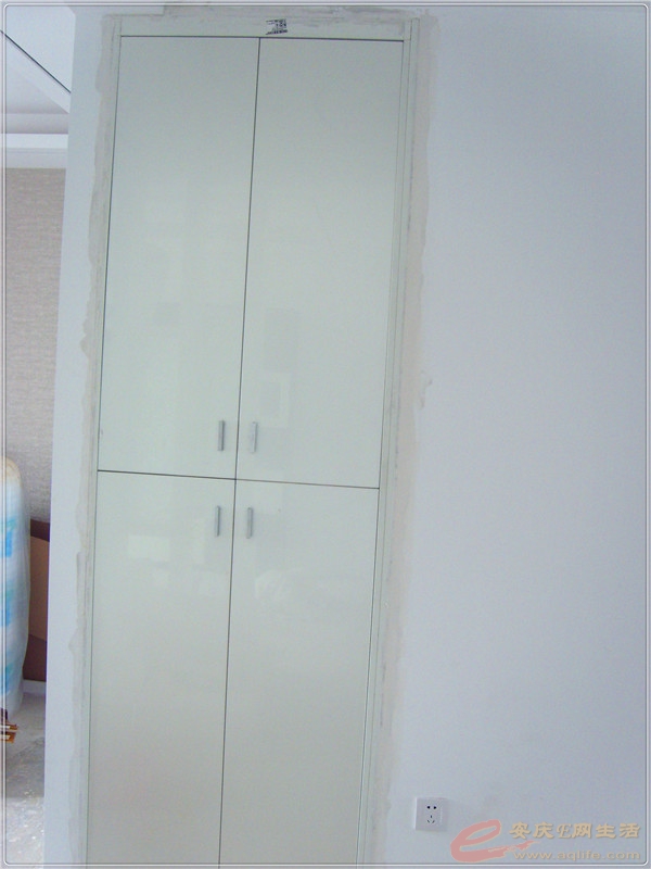 S8302234.jpg