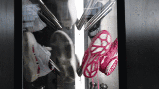 104817c6dafcet6ja4fkto.gif