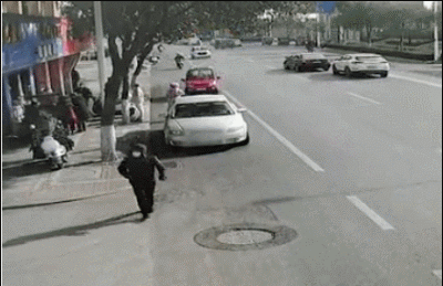 ug0ee676.gif