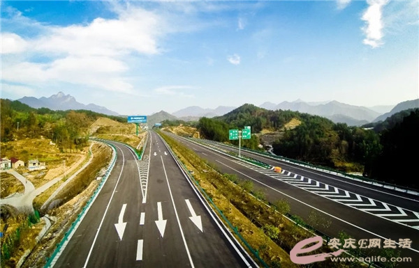 55e0be54-c5e6-4eb8-b2d8-3c41a22442d4.jpg
