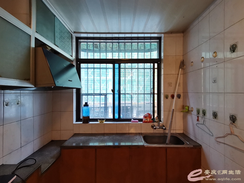e73bd64c-d926-4d34-8410-392d27ae32dc_0.jpg