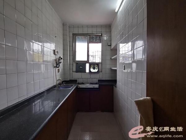 c3a53d82-cded-48fd-9fc7-2b70336c9f3d_0.jpg