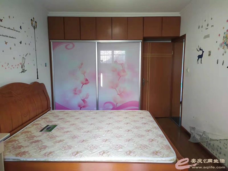 baf29ebe-5a6e-43af-8413-1032c7215a9b_0.jpg