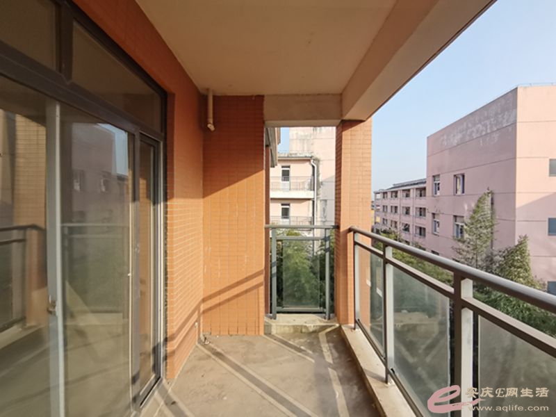 324b2af0-4cb0-4e2b-aa1e-22b24901194c_0.jpg