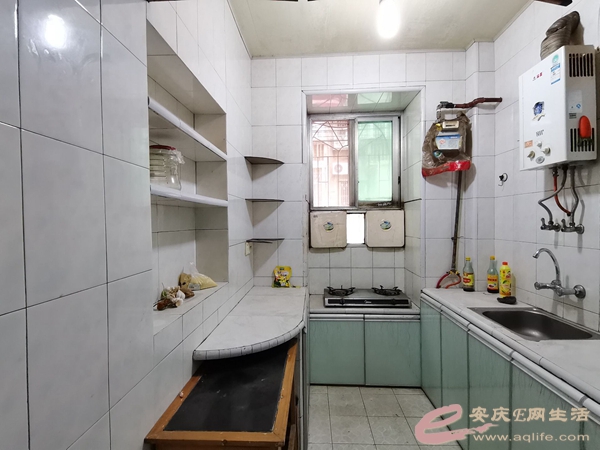 ab7424a9-5f32-45dd-8d7f-3cadcaf5be69_0.jpg