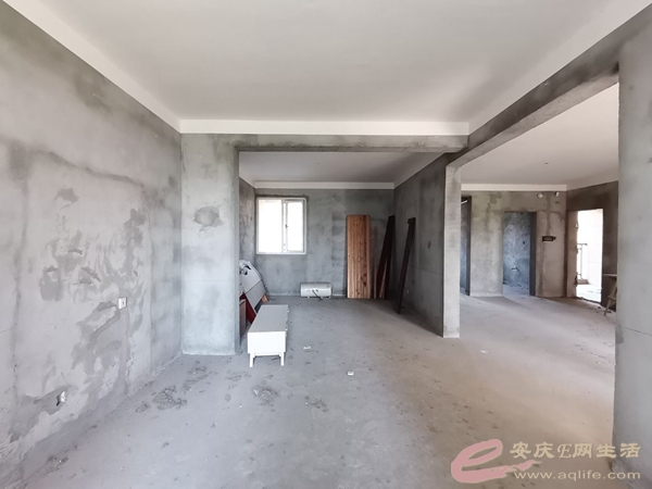 3182af0f-11c4-4b97-a17b-eca858280bd1_0.jpg