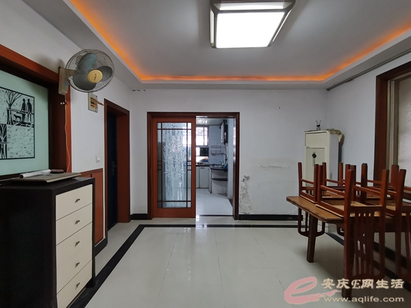 2b9298ce-ab85-473d-b607-09699f2da1e6_0.jpg