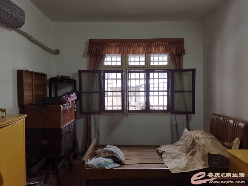 112932ezb6sly76yoynnl6.jpg