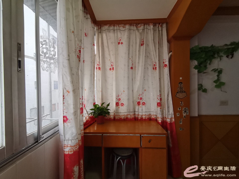 cbbe600e-436d-4423-8c5c-2b53035ed0be_0.jpg