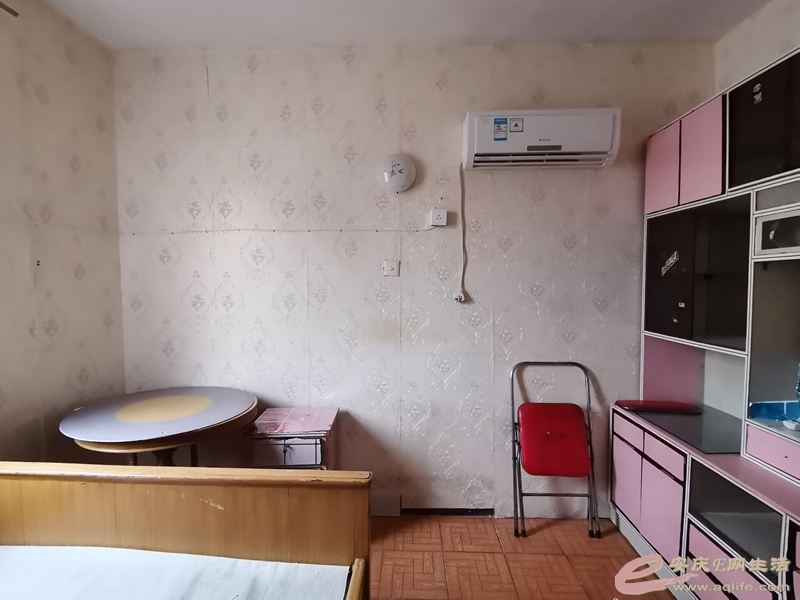 092804fvnzjzuo7ivug37g.jpg