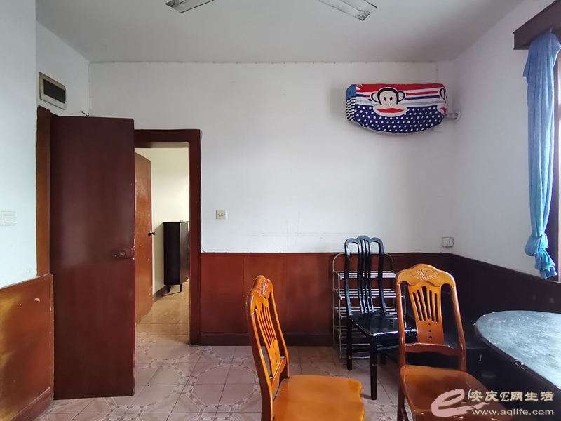 182d0e3c-2aa1-48d8-9459-28af663b76f1_0.jpg
