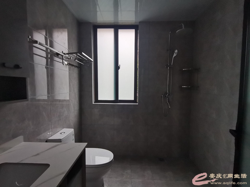 5accca0e-3e90-4db7-84c1-609bc109cc12_0.jpg