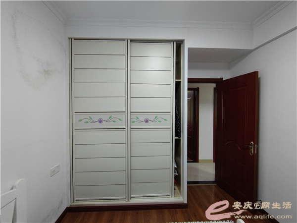 b08d13f4-6849-4b16-aab6-7907dab18448_0.jpg