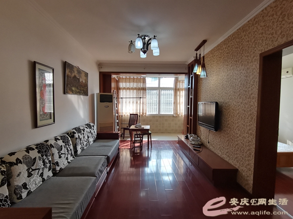 dd784c37-3c90-4a48-8b16-189cd3ba6e94_0.jpg