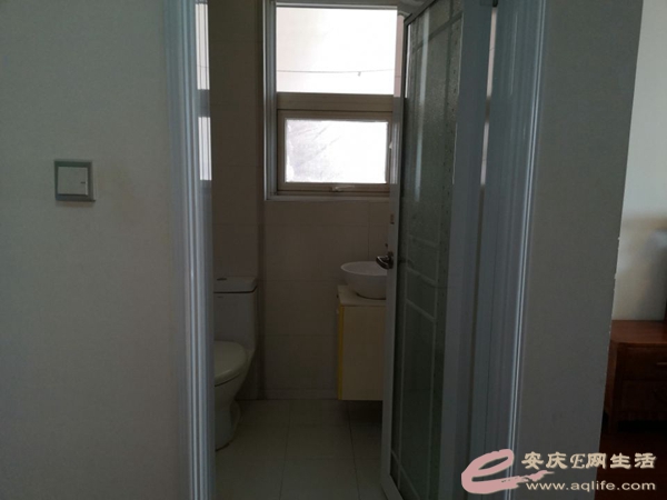 b248d7ba-ef38-4f11-baf8-b4652659a7af_0.jpg