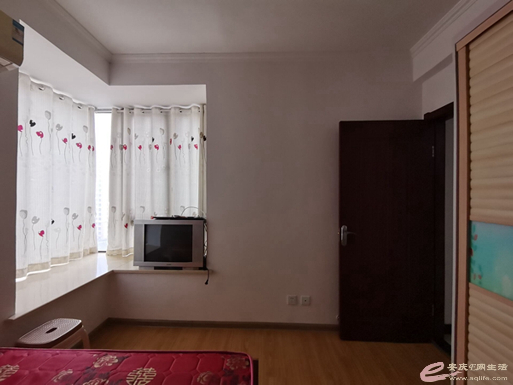 12a6a603-3ffd-4ad8-9dfd-01799f999b0c_0.jpg