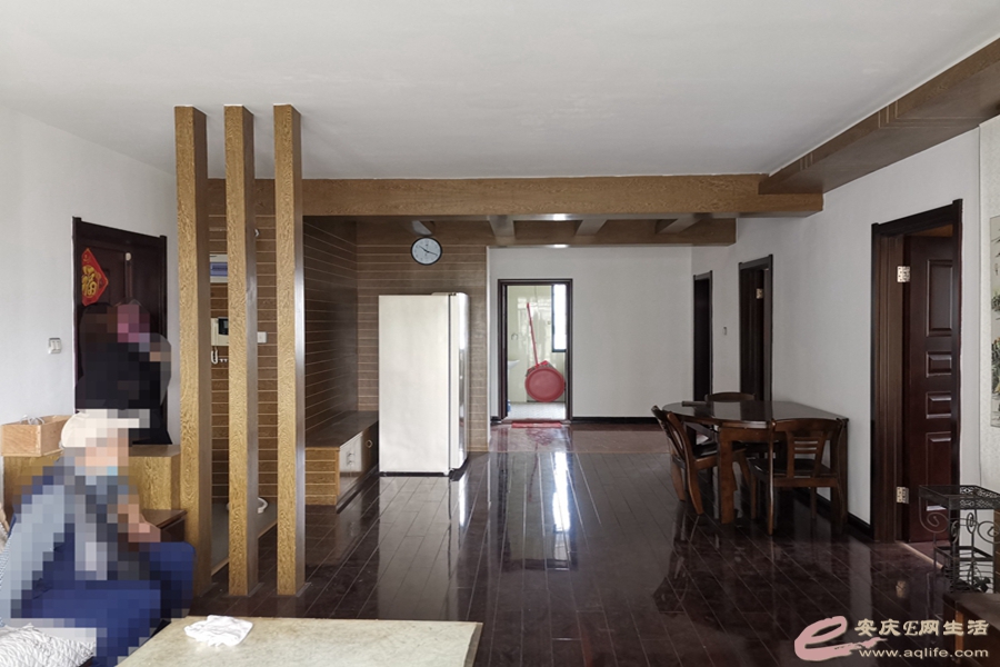 9cae157d-3e45-4800-b0b3-fdf5849db320_0.jpg