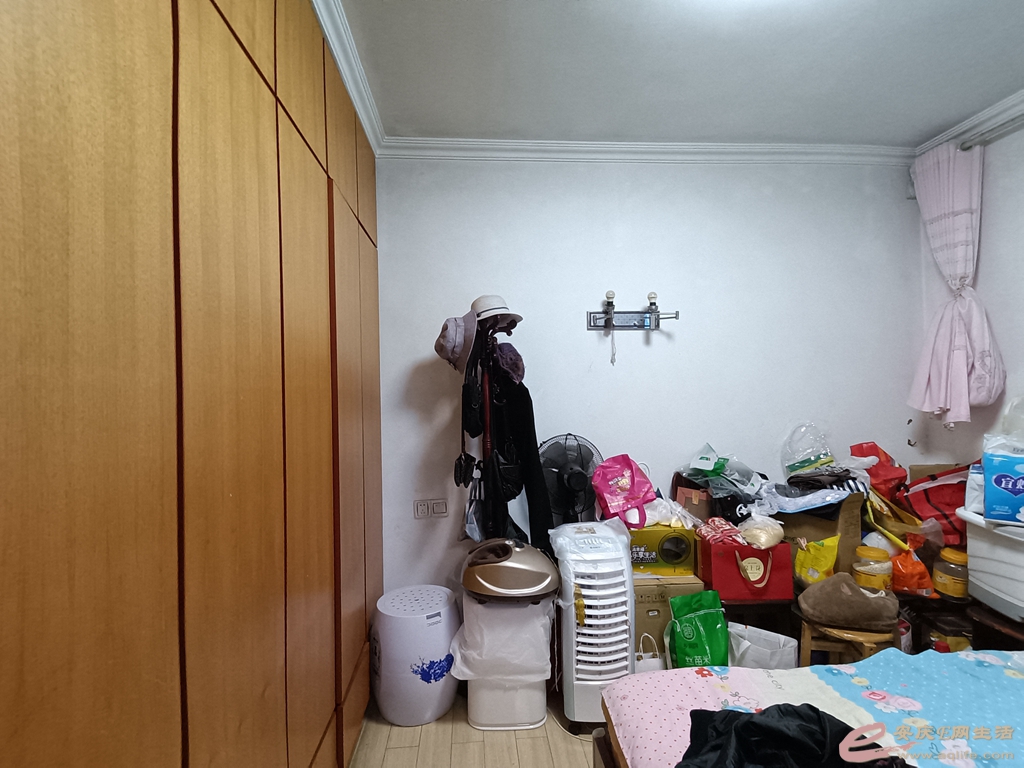 34c1b058-90db-438d-b18c-0d7e4459b0cc_0.jpg