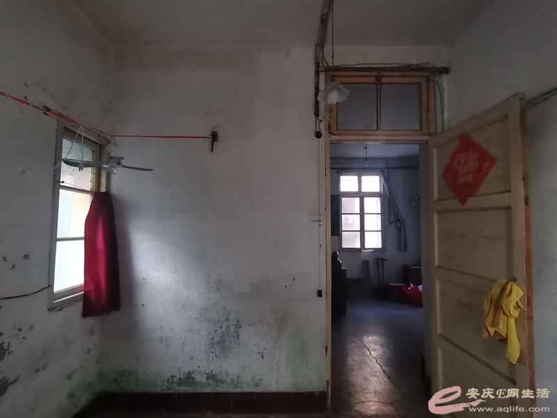 1ab77ae3-7717-4761-b02b-4e198aad0321_0.jpg