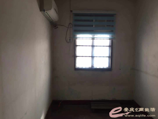 7906dfd4-7e97-4962-ade3-03bc4b581661_0.jpg