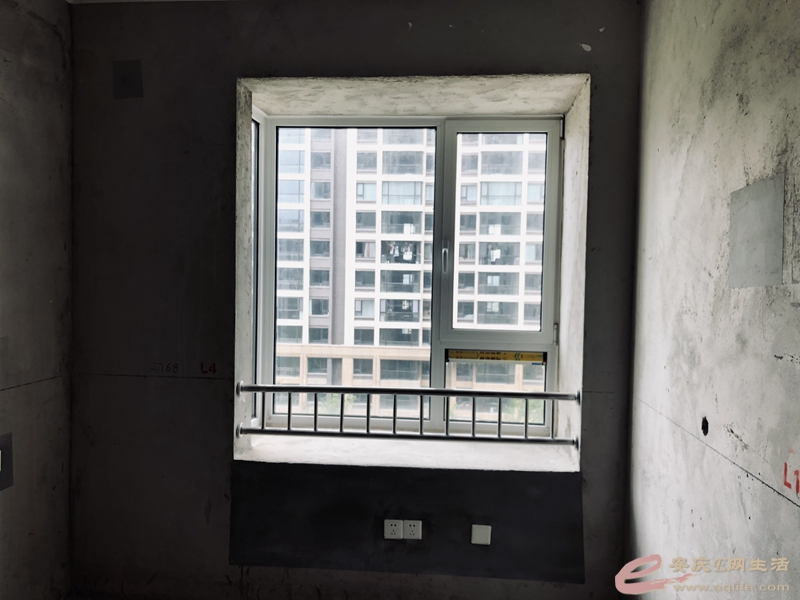 ebc3983b-3bde-4a85-bf20-cab65dde212d_0.jpg