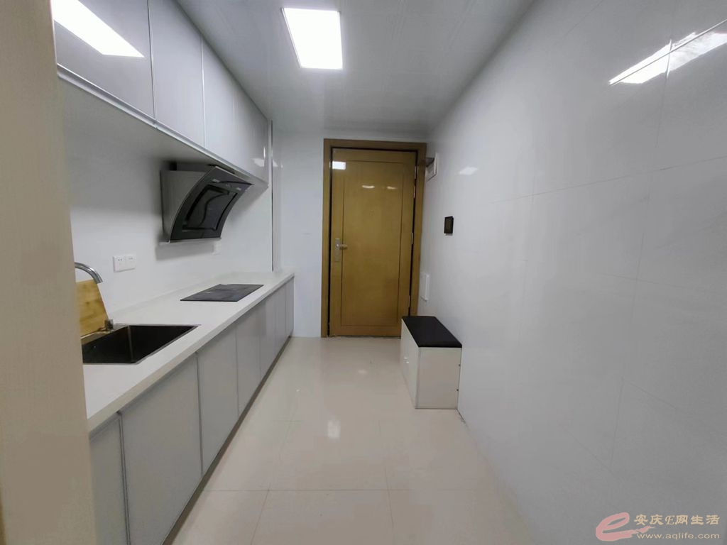 14871982-1ac7-4cbd-878e-de4b71195082_0.jpg